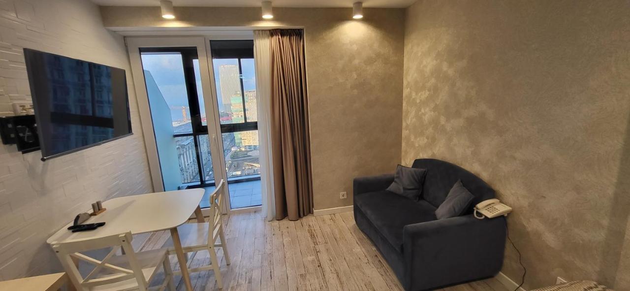 Black Sea Apartments Alliance Palace Batumi Exterior photo